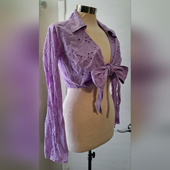Ashley Park Lavender Eyelet Top - Picture 7 of 10